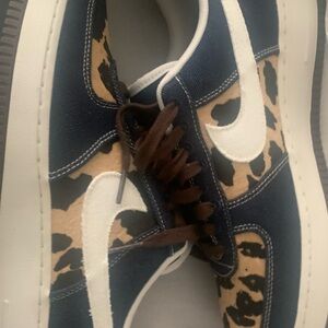 Nike air force 1 denim & fur Sneakers. sz 10.5 Mens, which is also sz 12 womans